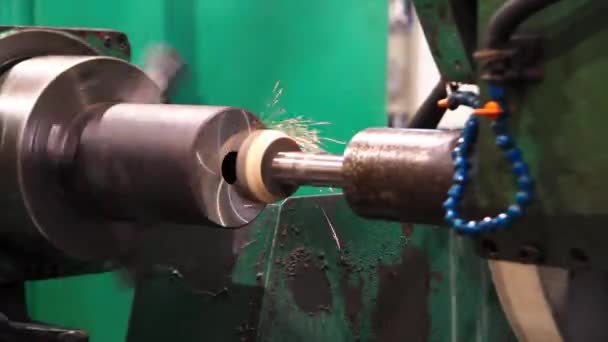 Grinding Machine Butt End Abrasive Wheel Sparks Grinding Machine — Vídeo de stock