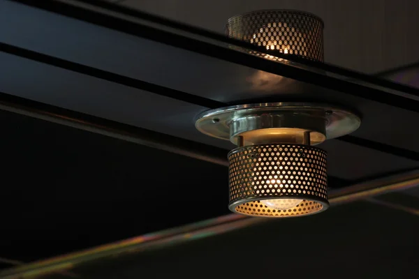 Lampada da soffitto a incandescenza — Foto Stock