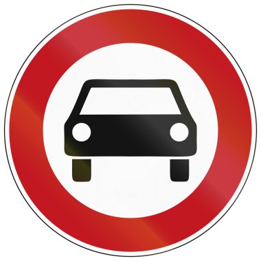 Cadde otomobillerin yasaklayan Alman trafik işaretleri