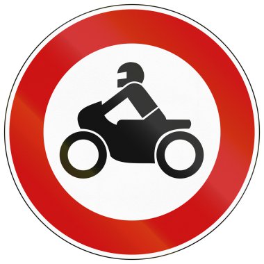 Cadde motosiklet yasaklayan Alman trafik işaretleri