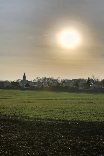 Εκτυφλωτικό ήλιο πάνω Ottersleben Hdr — Φωτογραφία Αρχείου