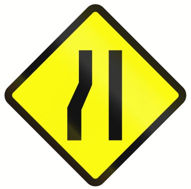 Yolu daraltır Endonezya ileride solda