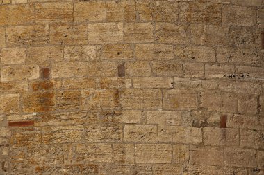 Dışbükey yonu duvar