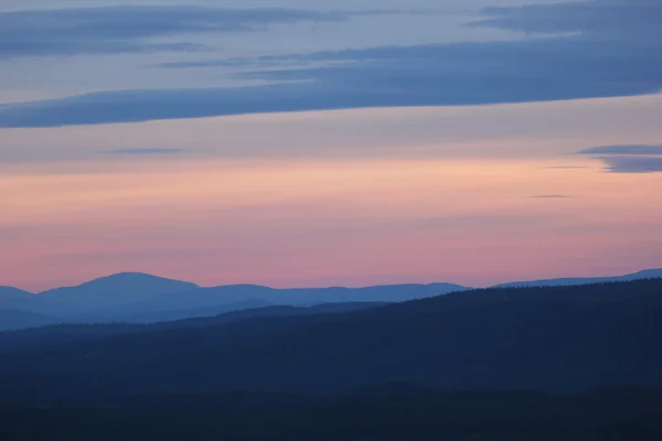 Montagnes bleues et orange — Photo