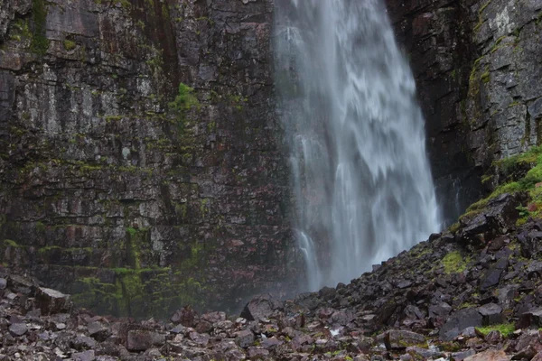 Njupeskaret, com 90 m de queda livre a maior cachoeira da Suécia — Fotografia de Stock
