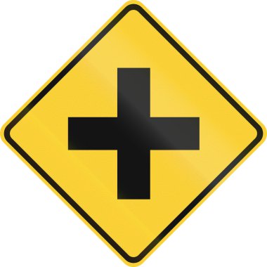 Bize yol uyarı işareti - kavşak öncesinde