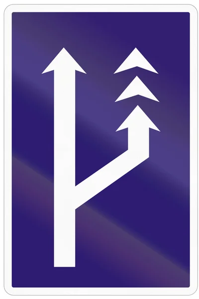 Verkeersbord gebruikt in Slowakije - langzame lane — Stockfoto