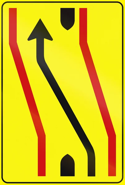 Дорожный знак, используемый в Италии - Дорожное отклонение — стоковое фото