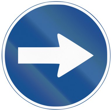 İspanya'da - kullanılan yol işaret sağa dönün