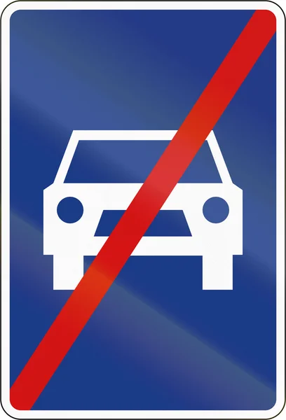 Señal de tráfico reguladora eslovena - Termina el tráfico automovilístico . — Foto de Stock