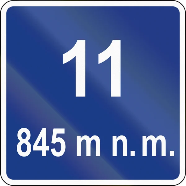 Znak drogowy Słowenii - liczba serpentyny i wysokości — Zdjęcie stockowe