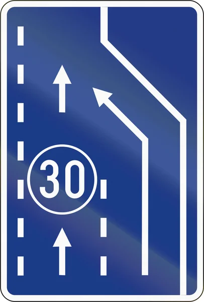 Znak drogowy Słowenii - koniec powolny pojazd lane — Zdjęcie stockowe
