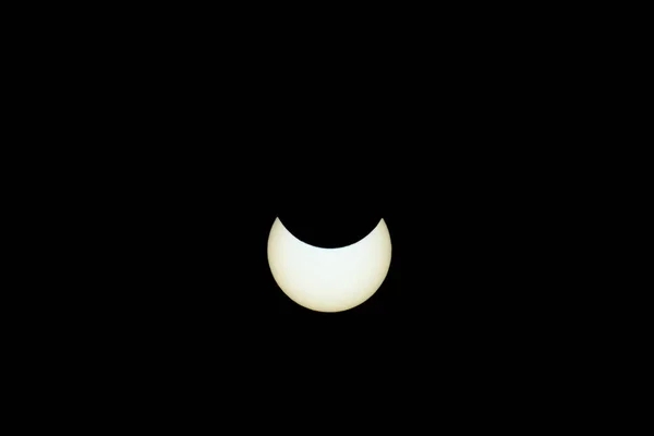 Güneş Tutulması Sırasında Haziran 2021 Kuzey Sveç Çekilen Maksimum Güneş — Stok fotoğraf