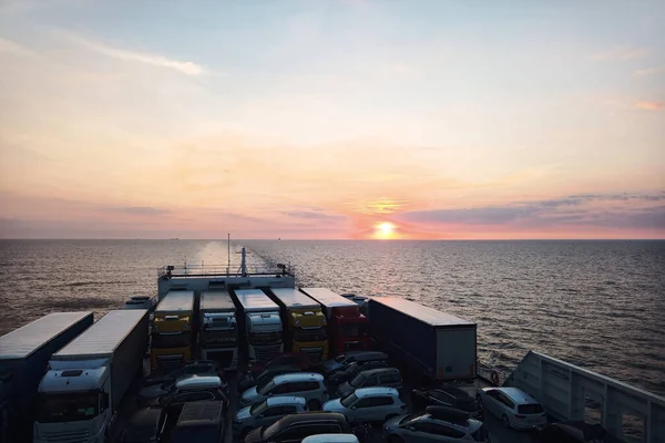Pohled Trajektu Baltském Moři Při Východu Slunce — Stock fotografie