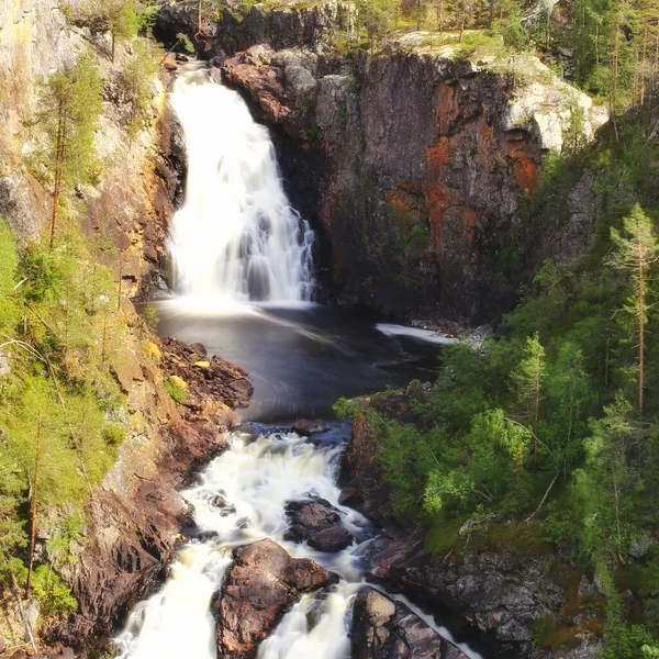 Colpo Cascata Lunga Esposizione Nel Parco Nazionale Del Muddus Svezia — Foto Stock