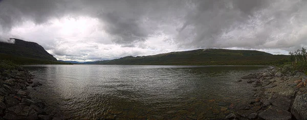 Mörkt Panorama Över Sjön Abiskojaure Abisko Nationalpark — Stockfoto