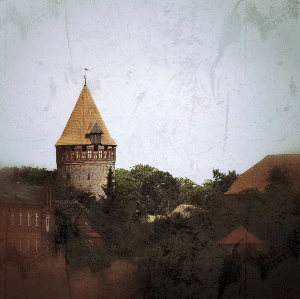Grunziges Bild Vom Mittelalterlichen Turm Der Stadt Tangermünde Und Der — Stockfoto
