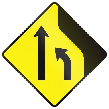 İrlanda 'da Uyarı Yol İşareti Kullanıldı - Sağ şerit birleşti.