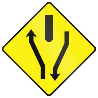 İrlanda 'da Uyarı Yol İşareti - Yol Bölünmeleri.