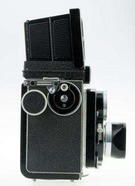 Vintage tlr kamera beyaz arka plan üzerinde.