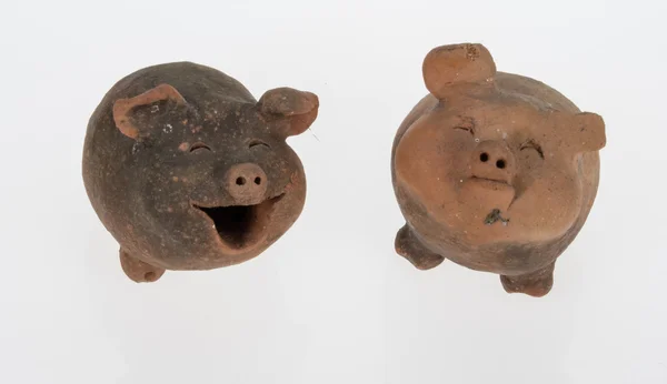 Artefactos de barro isolados de porco — Fotografia de Stock