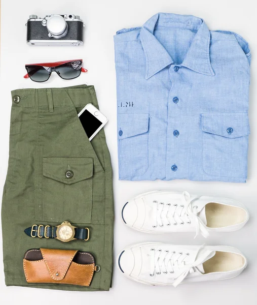 askeri tarzı rahat. / erkekler rahat kıyafetler ile genel gider bir