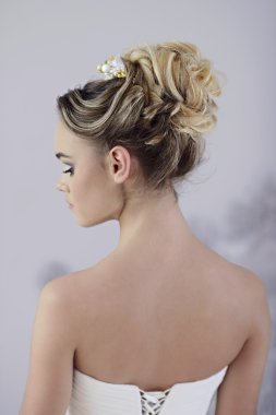 güzel sarışın gelin