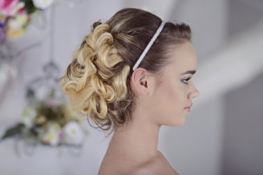 güzel sarışın gelin