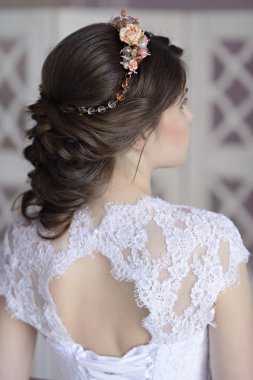 Genç lüks esmer gelin