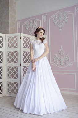 Genç lüks esmer gelin