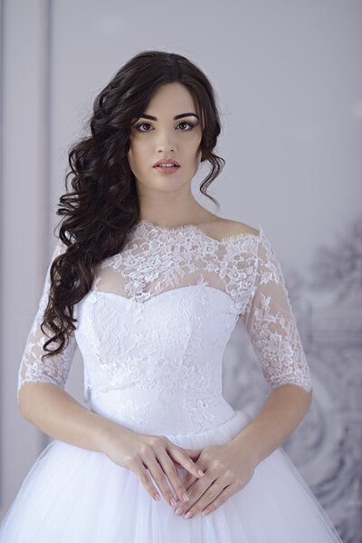 Gorgeous brunette bride