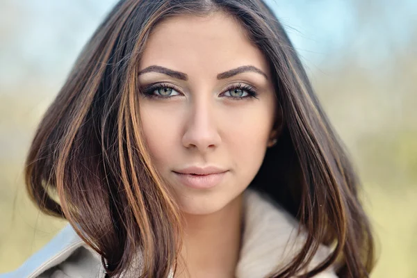 Göz alıcı güzel kız