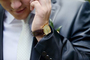 Yakışıklı damat takım Park