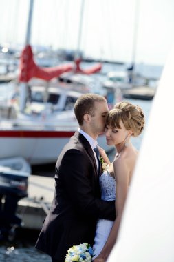 Yatta sarılma Düğün çifti