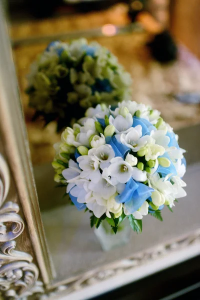 Belo buquê de casamento — Fotografia de Stock