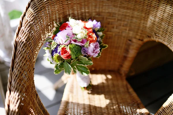 Belo buquê colorido de casamento — Fotografia de Stock