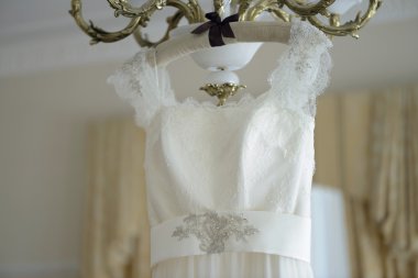 Güzel beyaz gelinlik