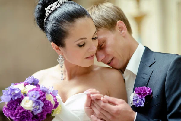 Hermosa pareja de boda — Foto de Stock