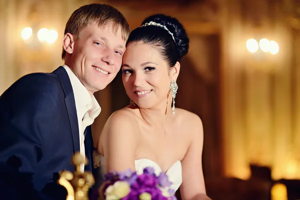 Hermosa pareja de boda — Foto de Stock