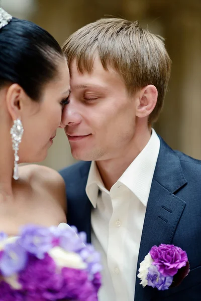 Beautiful wedding couple — Stock Photo, Image