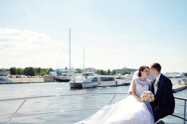 Yatta sarılma Düğün çifti