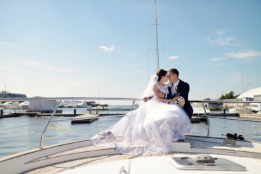 Yatta sarılma Düğün çifti