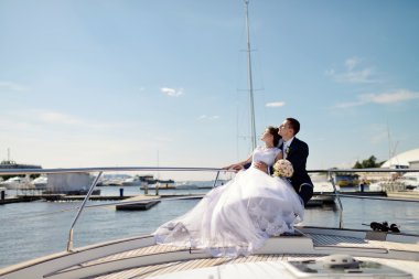 Yatta sarılma Düğün çifti