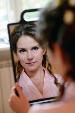 Sabahlık makyaj ile gelini