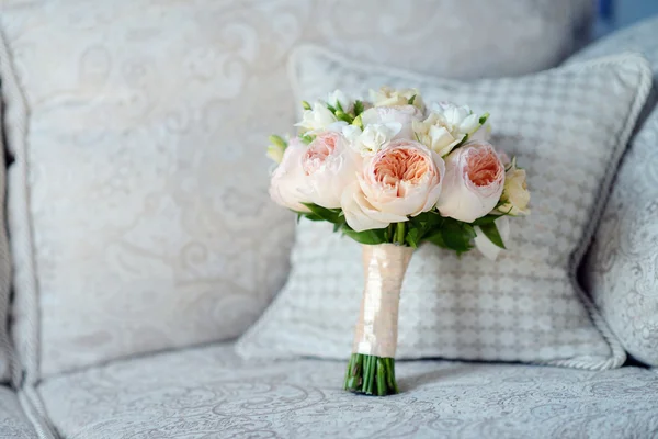 Bellissimo bouquet da sposa — Foto Stock