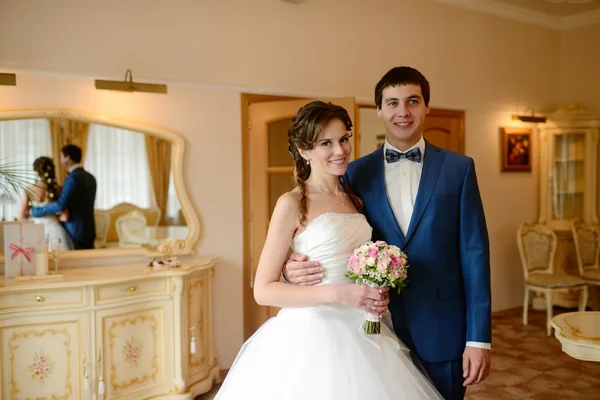 Linda pareja de boda — Foto de Stock