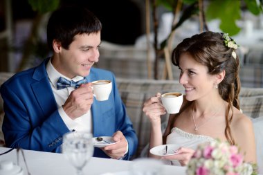 Evlilik çift kahve içme