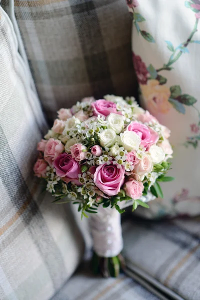 Bellissimo bouquet da sposa — Foto Stock