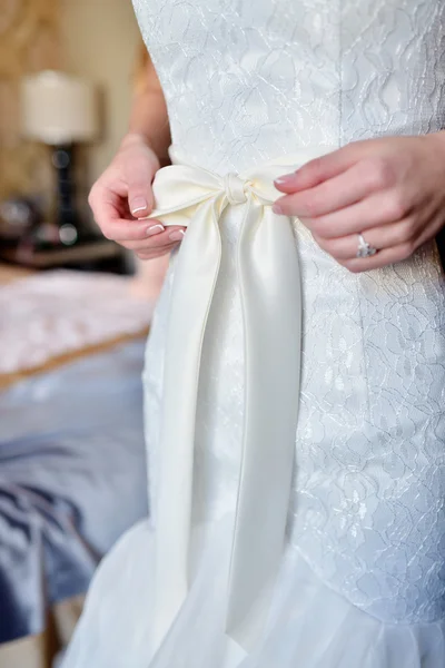 Красивое белое платье — стоковое фото