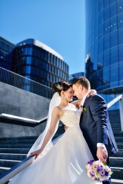 Güzellik gelinle damat